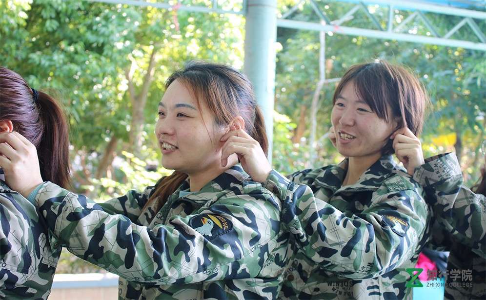 深圳拓展训练、深圳基地团建、深圳户外拓展 (6).jpg