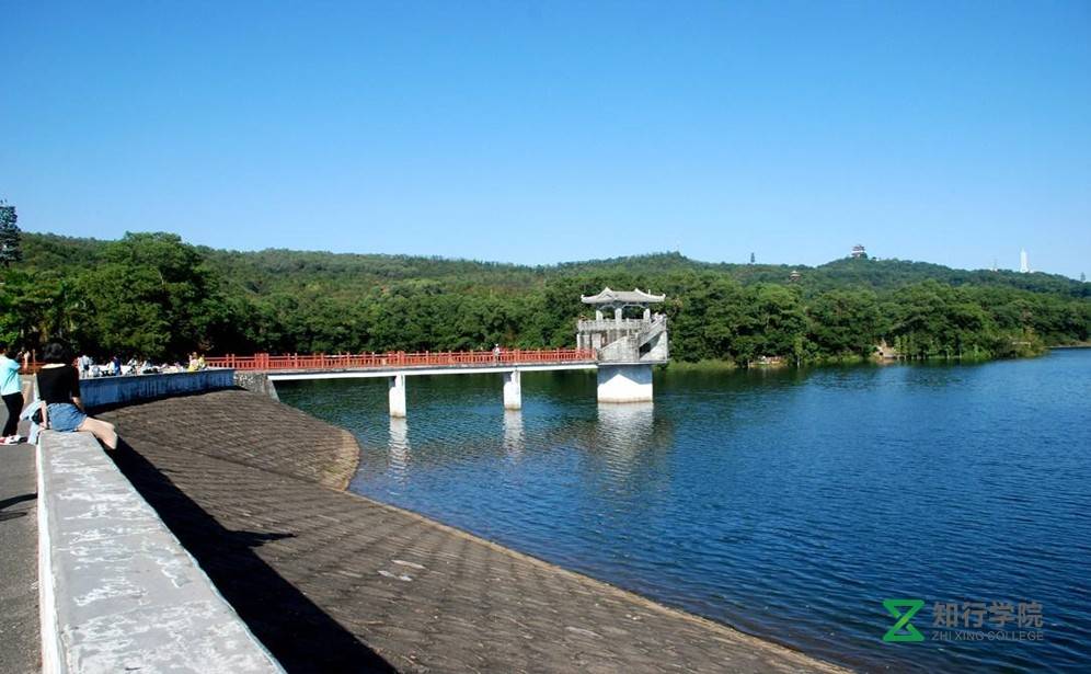 红花湖大坝.jpg 红花湖大坝.jpg