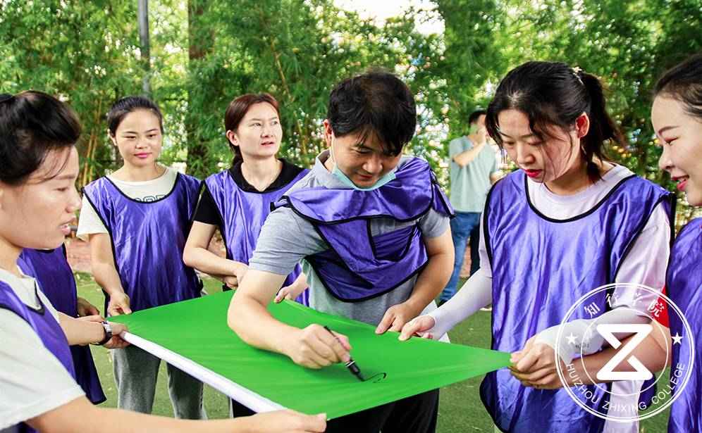 户外拓展活动，惠州大富翁团建活动，迪芬尼大富翁主题团建，惠州知行大富翁拓展活动，.jpg