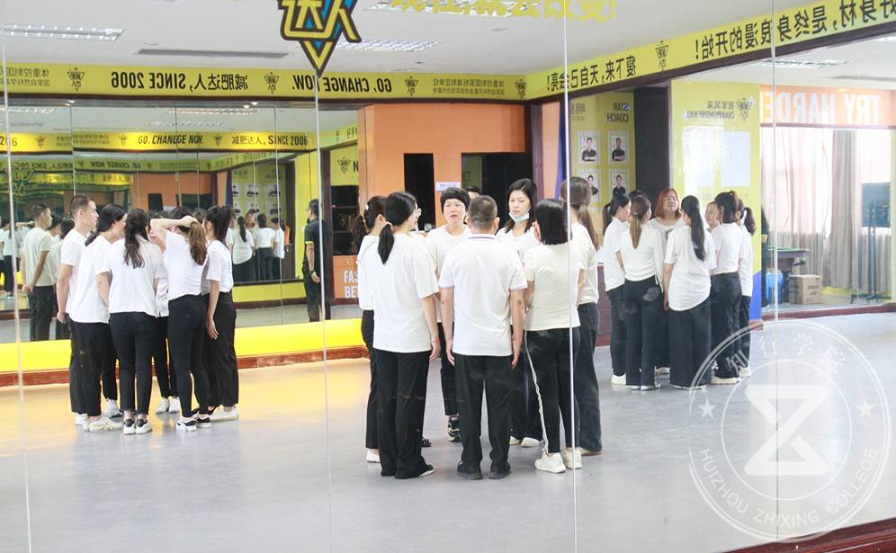 友邦人寿双月湾团建,惠州友邦人寿保险大富翁团建,.jpg 友邦人寿双月湾团建,惠州友邦人寿保险大富翁团建,.jpg