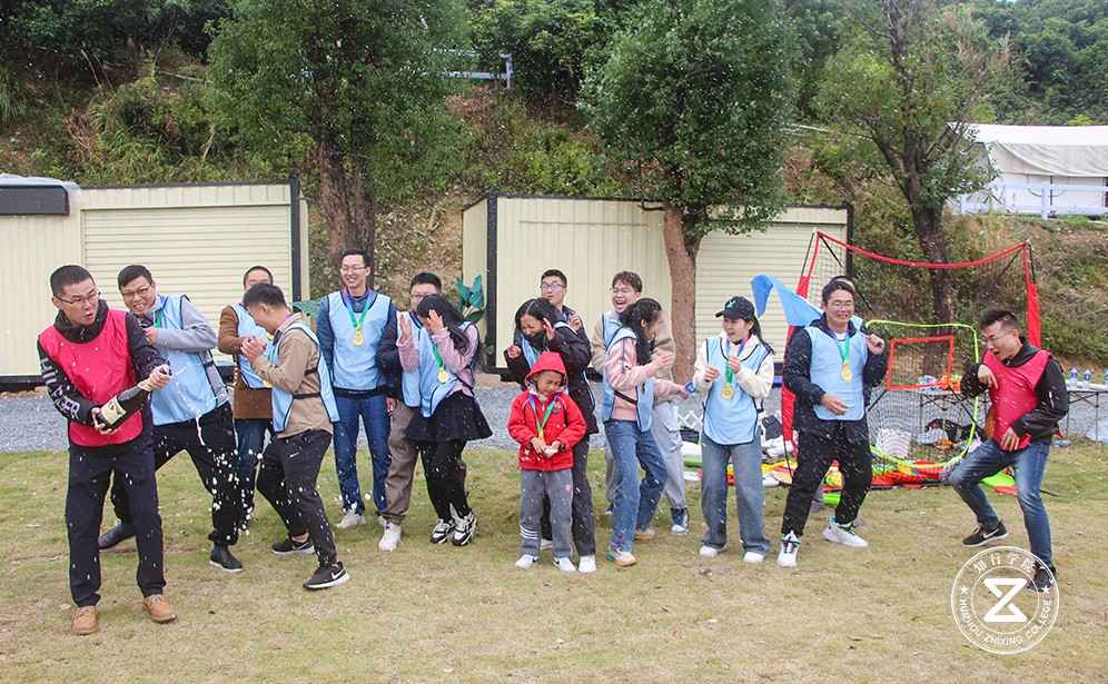 飞盘团建3.jpg 飞盘团建3.jpg