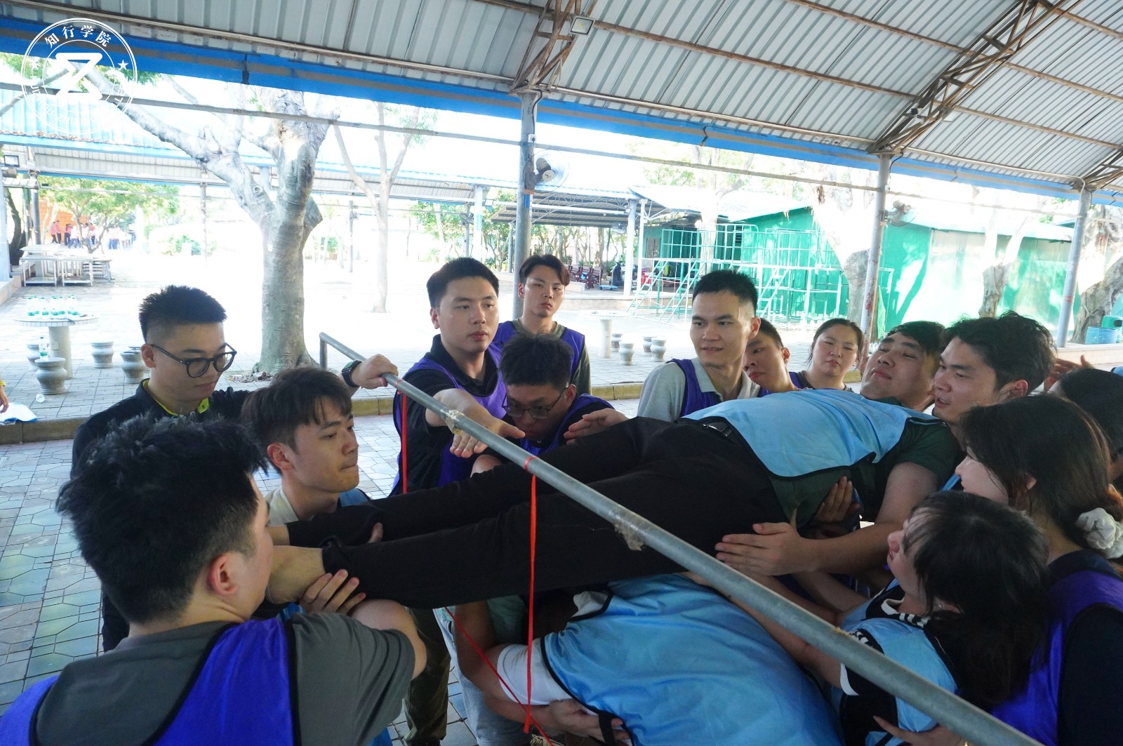 ZHC00214(1).JPG ZHC00214(1).JPG